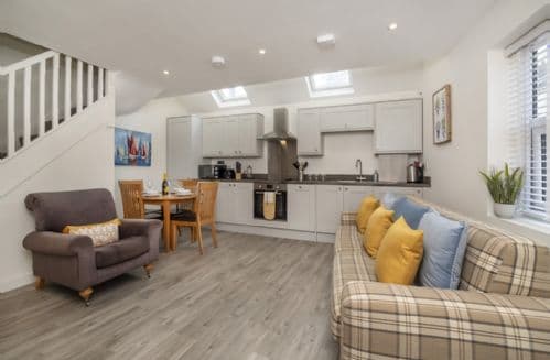Livingstone Street Apartment 3- Sleeps 4 (1 extra child)